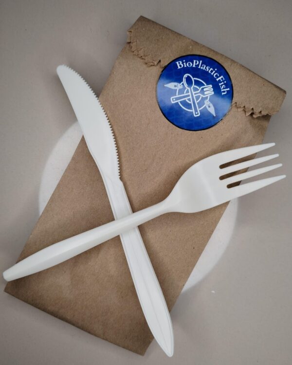 Tenedores y Cuchillos Desechables