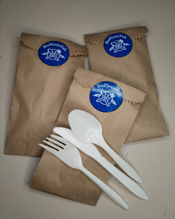 Cucharas, Cuchillos y Tenedores Desechables