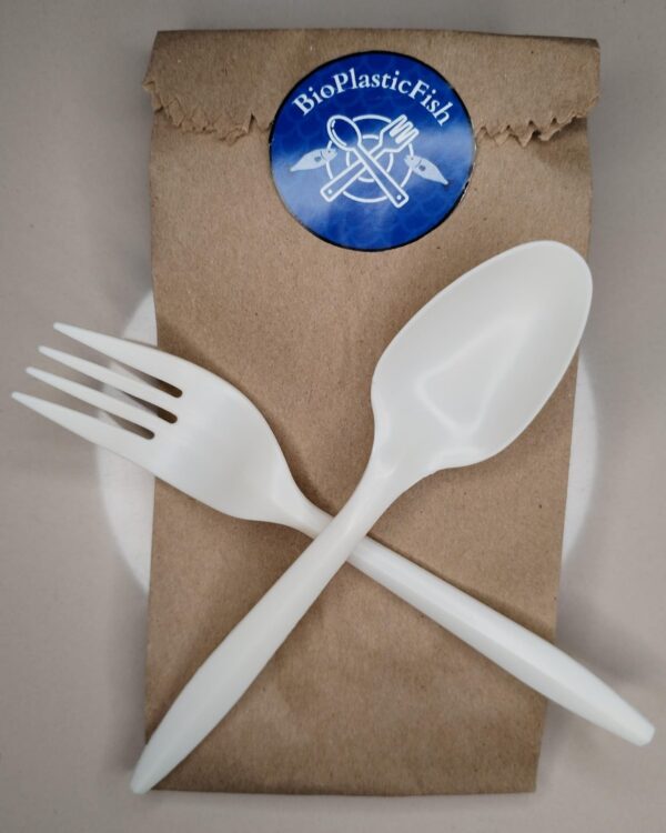 Cucharas y Tenedores Desechables